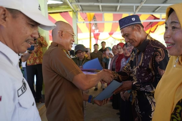 Bupati Gusnan Mulyadi Bujik'an Dusun di Desa Jeranglah Rendah, Beragam Kegiatan Dilaksanakan 2