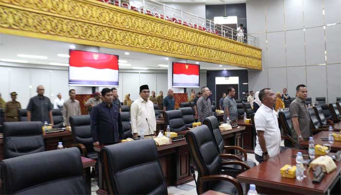 Rapat Paripurna DPRD Kota Padang, Pj Sekdako Sampaikan Misi Pembangunan Ranperda RPJPD 2025-2045 2 Suasana rapat paripurna DPRD Kota Padang tentang penyampaian RPJPD tahun 2025-2045