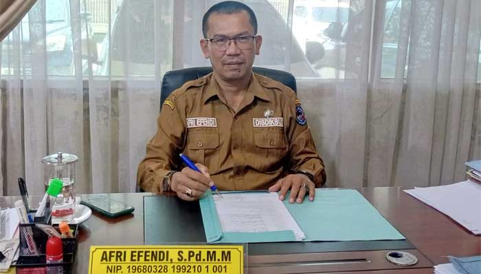 Kepala Dinas Pendidikan dan Kebudayaan Kabupaten Limapuluh Kota, Afri Efendi
