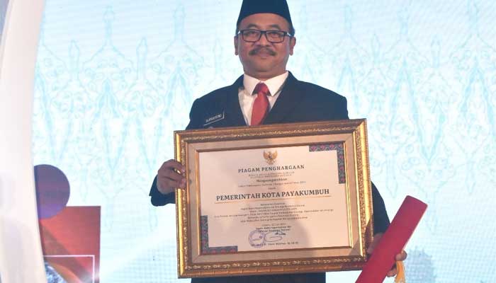Pj Wali Kota Payakumbuh, Suprayitno terima penghargaan iBangga dari BKKBN