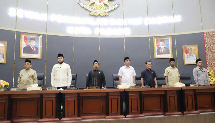 DPRD Kota Padang Gelar Rapat Paripurna Penyampaian LKPj Wali Kota Tahun 2024, ini Detailnya 2 DPRD Kota Padang Gelar Rapat Paripurna Penyampaian LKPj Wali Kota Tahun 2024