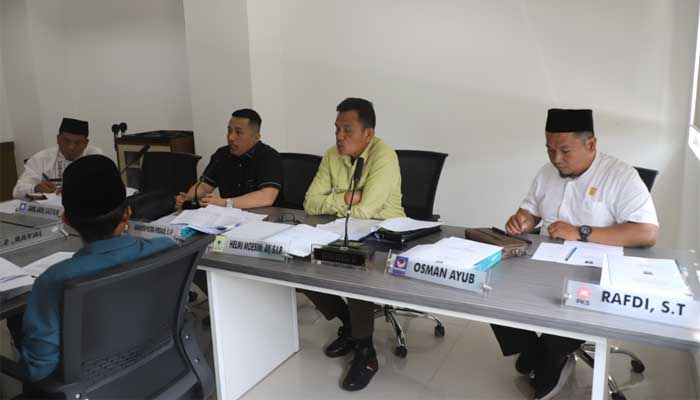 Pansus DPRD Kota Padang Bahas LKPJ Wali Kota TA 2024 2 Pansus III DPRD Kota Padang menggelar pembahasan LKPJ Walikota Tahun 2024 bersama mitra kerja