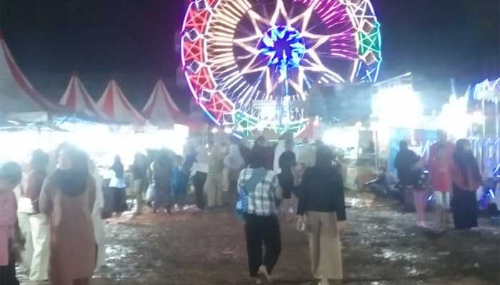 Ada Pasar Malam Kurnia Jaya di HUT Kabupaten Way Kanan ke-26, ini Lokasinya 2 Suasana Pasar Malam Kurnia Jaya di lapangan Rusunawa Way Kanan