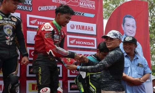 Bupati Gusnan Hadiri Pembukaan Kejurnas MotoPRIX Piala Presiden RI Region A Sumatera Putaran 1 Tahun 2025 2