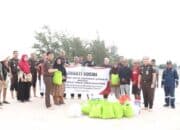 Kajati dan PERSAJA Daerah Kepri Bakti Sosial ke Mercusuar di Pulau Terkulai dan Pulau Tunjuk