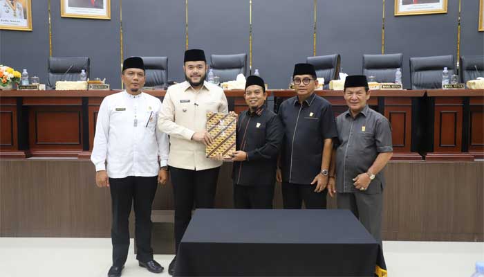 DPRD Kota Padang dan Pemko Sepakati 3 Ranperda yakni Penyertaan Modal Bank Nagari, PDAM dan Kepramukaan
