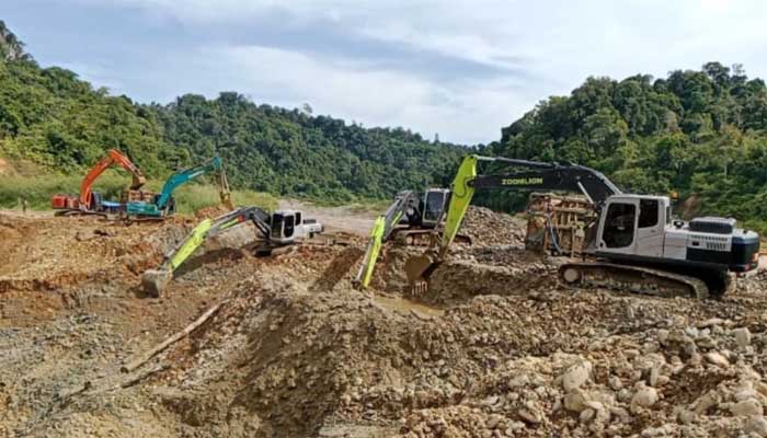 Tambang emas ilegal di Lindak Patapang, Muara Sungai Penuh, Jorong Sungai Penuh, Nagari Lubuk Ulang Aling Selatan, Kecamatan Sangir Batang Hari, Kabupaten Solok Selatan