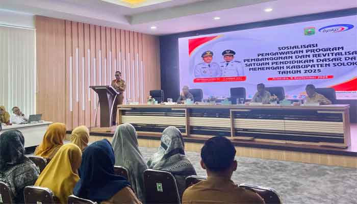 Sosialisasi Pengawasan Program Pembangunan Revitalisasi Satuan Pendidikan Dasar dan Menengah di wilayah Kabupaten Solok
