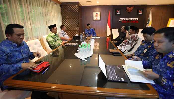 Menteri Sosial Sambut Positif Dukungan DPD RI untuk Sekolah Rakyat 1 Menteri Sosial Saifullah Yusuf atau Gus Ipul menyambut kunjungan anggota Dewan Perwakilan Daerah (DPD) RI