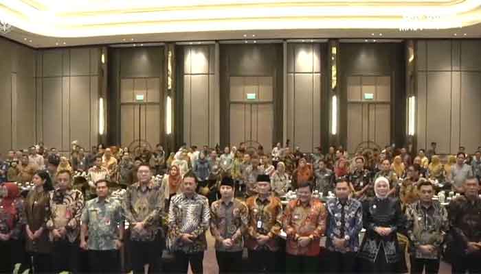 UI Green City Metric 2025: Padang Panjang Raih Tiga Besar Anugerah Kota Paling Berkelanjutan 2 UI Green City Metric 2025