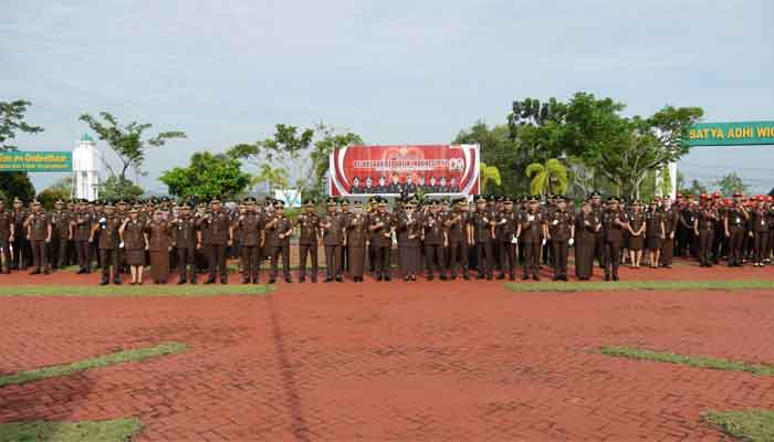 Peringati Sumpah Pemuda ke-97, Kajati Kepri Ajak Generasi Muda Adhyaksa Wujudkan Kejaksaan Berintegritas 2 Peringatan Sumpah Pemuda ke-97 di Kejati Kepri