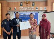 Disnakertrans Sijunjung Tandatangani PKS bursa kerja khusus Lulusan SMK dengan dengan PT SIM