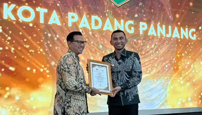 Pemko Padang Panjang Raih Penghargaan Paritrana Award 2025