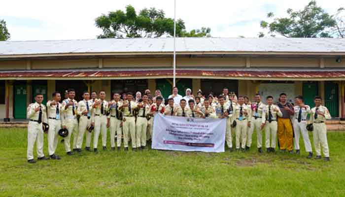 Departemen Ilmu Komunikasi Unand Gelar Edukasi Keamanan Digital di SMK Taruna Padang 2 Departemen Ilmu Komunikasi Unand Gelar Edukasi Keamanan Digital di SMK Taruna Padang
