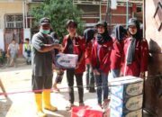 HMD PKnH UNP Salurkan Donasi untuk Masyarakat Terdampak Banjir di Nanggalo Padang