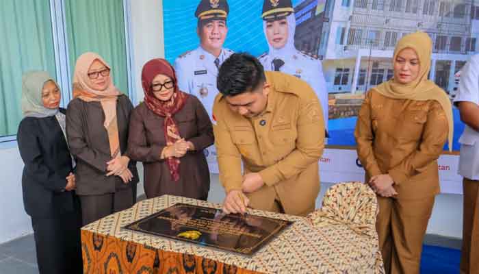 Bupati Roby Resmikan 3 Gedung Baru RSUD Bintan, Ada Poliklinik, Laboratorium dan Instalasi Farmasi 2 Peresmian Gedung Poliklinik Rawat Jalan, Laboratorium Mikrobiologi, dan Instalasi Farmasi RSUD Bintan