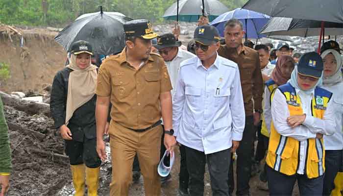 Refleksi 1 Tahun Kepemimpinan Mahyeldi-Vasko: Membangun Lebih Baik, Lebih Tangguh dan Lebih Adaptif terhadap Bencana 2 Refleksi 1 Tahun Kepemimpinan Mahyeldi-Vasko