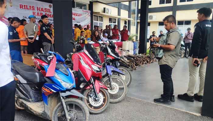 Menjelang Ramadan, Dharmasraya Bercermin: Apa yang Terungkap dari Operasi Pekat Polres? 2 Puluhan knalpot tidak standar terjaring dalam Operasi Pekat Polres Dharmasraya
