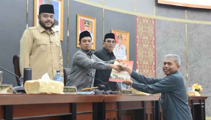 Setujui LKPJ Wali Kota Tahun 2025, DPRD Kota Padang Berikan Beberapa Rekomendasi 3 DPRD Kota Padang setujui LKPJ Wali Kota Tahun 2025