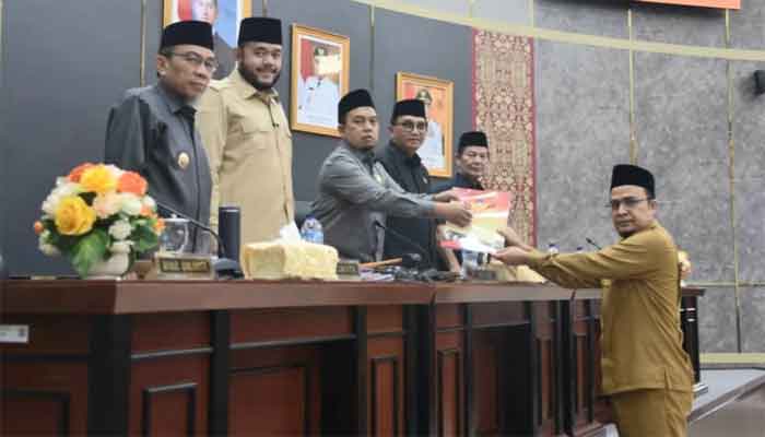 Setujui LKPJ Wali Kota Tahun 2025, DPRD Kota Padang Berikan Beberapa Rekomendasi 4 DPRD Kota Padang setujui LKPJ Wali Kota Tahun 2025