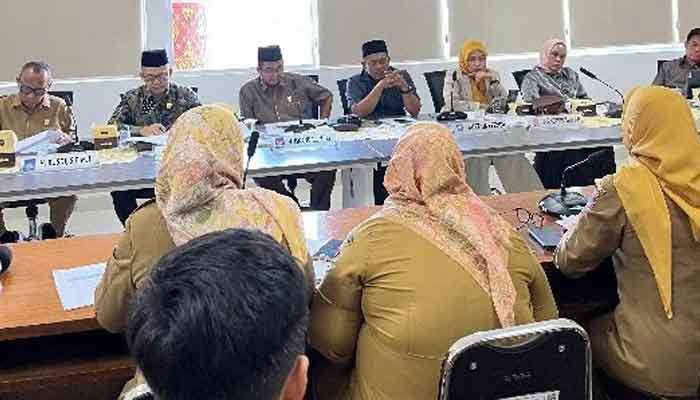 pansus iv dprd padang bahas lkpj wako padang tahun anggaran 2025 bersama opd