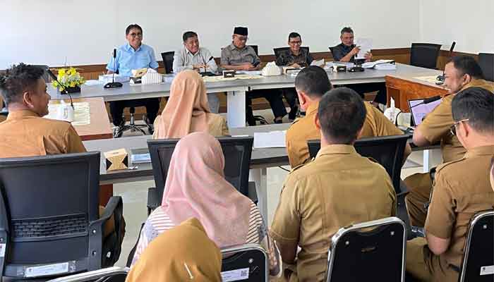 Bedah LKPJ Wako TA 2025, Empat Pansus DPRD Padang Sorot Efisiensi Anggaran dan Pendapatan Daerah 2 Pansus I DPRD bahas LKPJ Wako Padang bersama OPD
