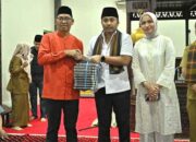 Wagub Sumbar Salurkan Bantuan untuk Masjid dan Pelajar di Sungai Kambut Dharmasraya