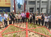 Dukung SDGs dan UI GreenMetric, FPP UNP Hijaukan Kampus Lewat Tanam Tanaman Produktif