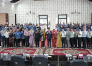 Sosialisasi Peningkatan Prestasi Kabupaten Solok Selatan Melalui Penguatan Kinerja Sumber Daya Manusia yang Inovatif dan Berdaya Saing di Aula Sarantau Sasurambi Kantor Bupati