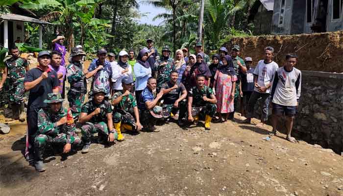 Kasiter Korem 071/WK Tinjau Progres Pembangunan TMMD ke-128 di Krangean 2 Kasiter Korem 071/WK Tinjau Progres Pembangunan TMMD ke-128 di Krangean