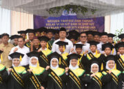Bupati Sijunjung Hadiri Wisuda Tahfiz dan Pelepasan Siswa SD serta SMP Yayasan Siti Khadidjah Padang Sibusuk