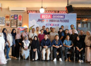 Perluas Pasar Produk Khas Sumbar, JNE Gandeng Ummi Aufa Hakim dan Awak Media Kota Padang 11 Media Gathering JNE Express bersama insan pers Kota Padang di Cafe Jiwa Raga