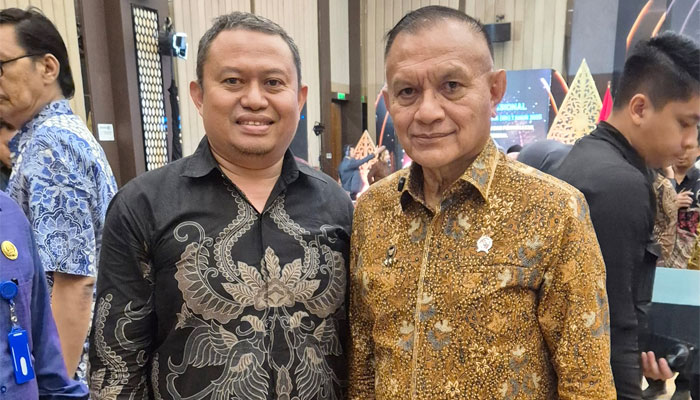 Indeks Demokrasi Provinsi Sumbar Naik Signifikan, Berhasil Masuk Kategori Tinggi 2 Kepala Badan Kesbangpol Provinsi Sumbar, Mursalim dalam acara Kick Off Evaluasi Nasional Capaian Indeks Demokrasi Indonesia (IDI) Tahun 2025 yang diselenggarakan di Semarang, Provinsi Jawa Tengah