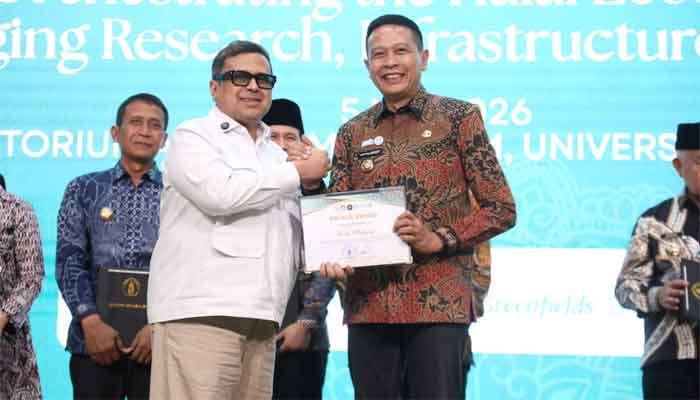 Kota Malang Raih Dua Penghargaan di UB Halal Metric