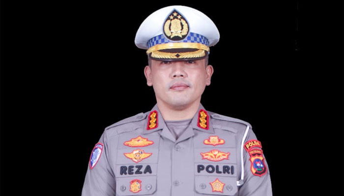 Menjahit Modernitas dan Tradisi di Gedung Ditlantas Polda Sumbar