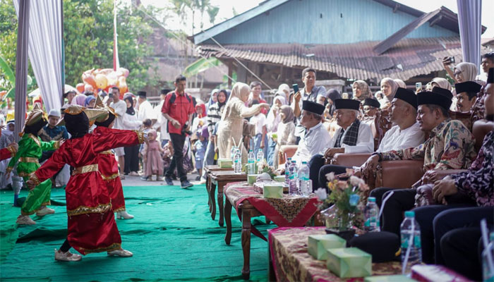 Bupati Solok Hadiri Pawai Khatam Alquran ke-38 dan Wisuda RA di Masjid Raya Nagari Selayo