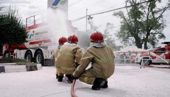 Tingkatkan Kesiapsiagaan, Pertamina Patra Niaga Regional Sumbagut Adakan Simulasi Penanggulangan Keadaan Darurat SPBU di Aceh Besar